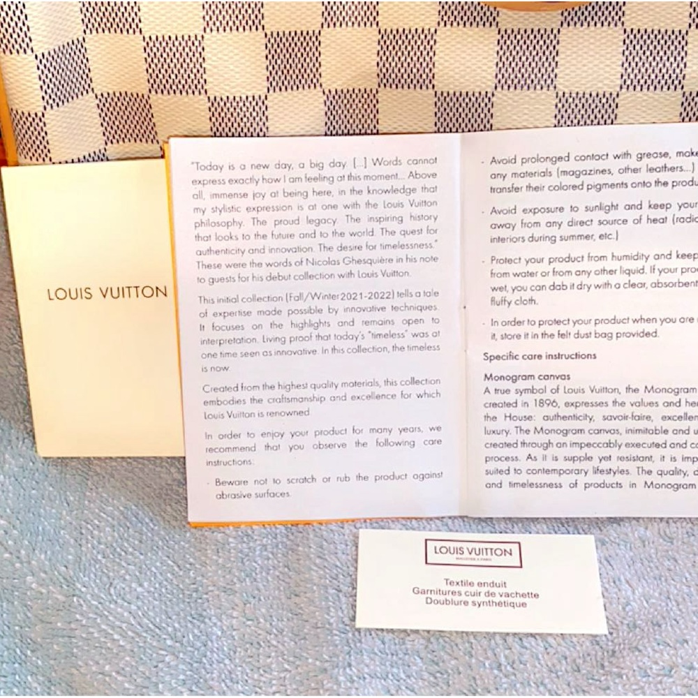 Louise Vuitton Damier Azur Purse, Brand New, “A MUST SEE.” - Picture 6 of 12